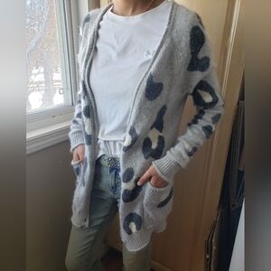 Aritzia Talula 50% Wool Gray and Black Patterned Cardigan